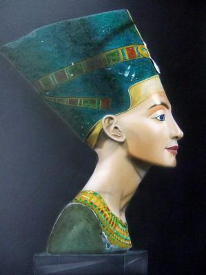 Nofretete - Ludwig Kestermann - Array auf  - Array - Array